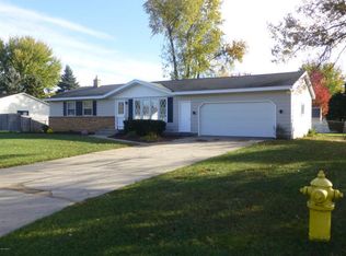 7730 Gatehead Dr, Jenison, MI 49428