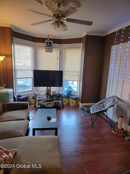3rd image of 6 14th Street