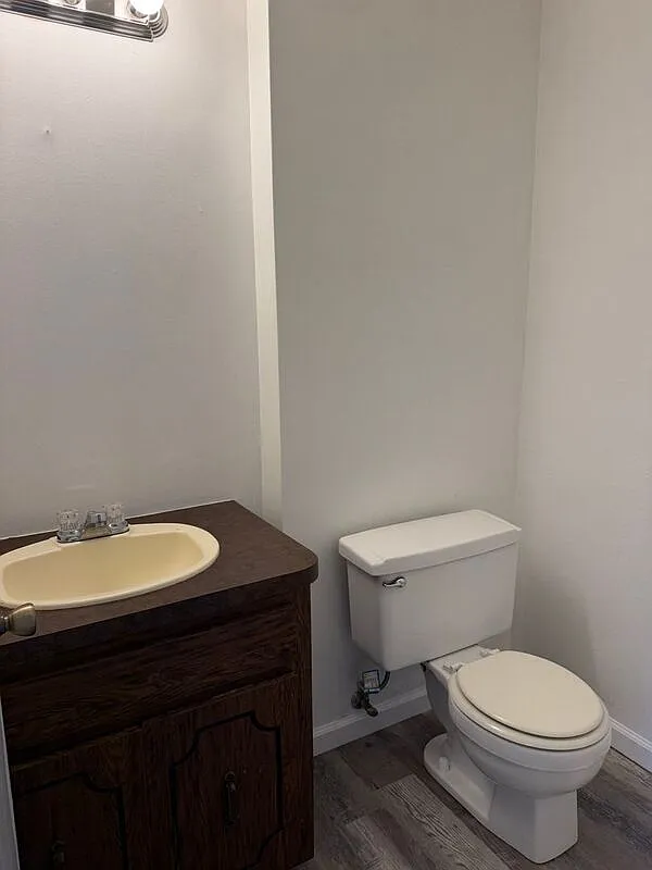2 bed, 3.0 bath — Photo 2