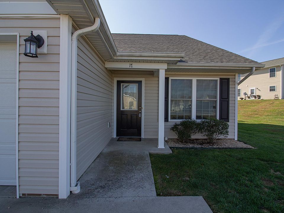 15 Brooke St Staunton VA Zillow