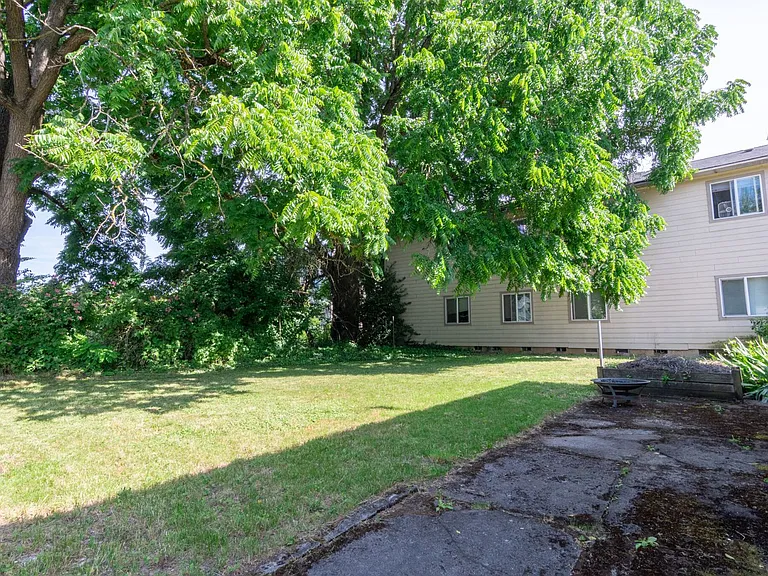 5534 N Missouri Ave — Photo 22