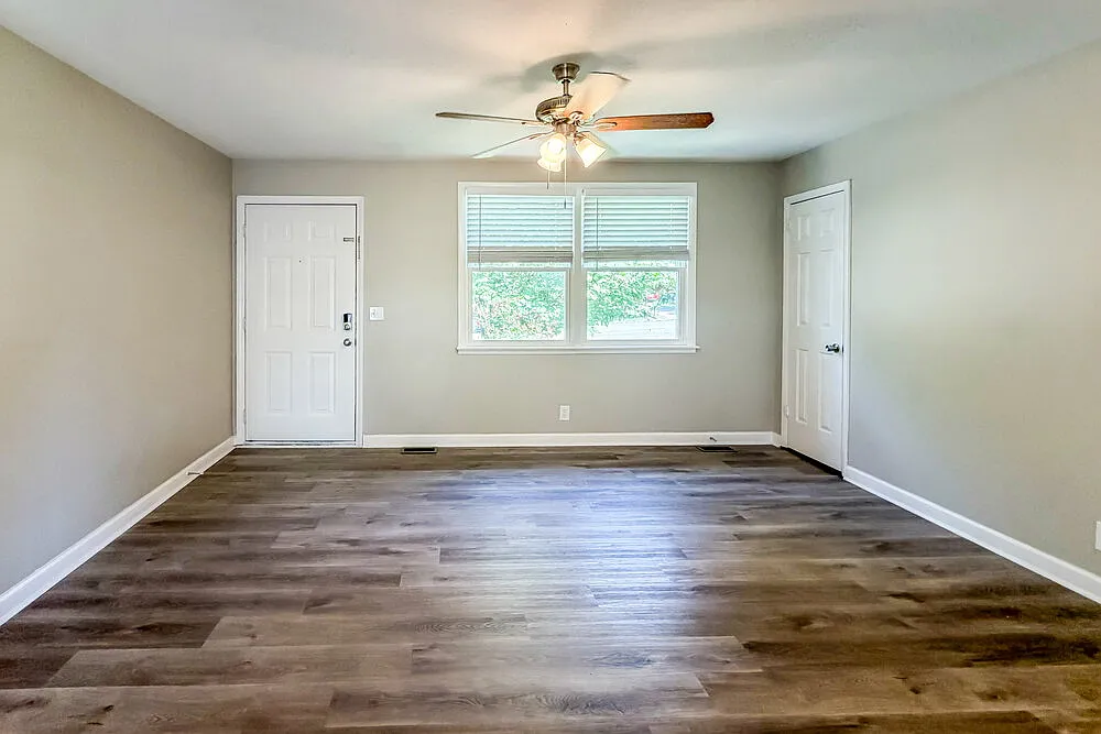 3 bed, 1.5 bath, 1848 sqft, $2,150 — Photo 4