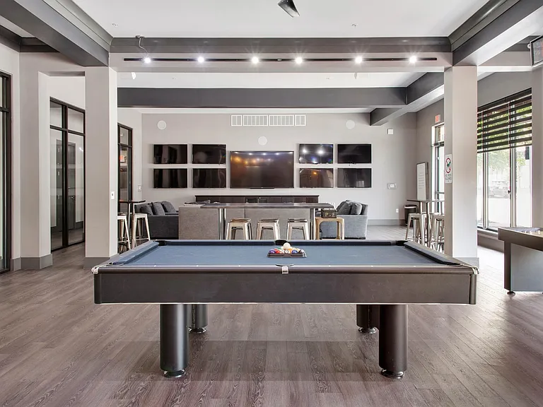 West Pine Lofts-POI-010