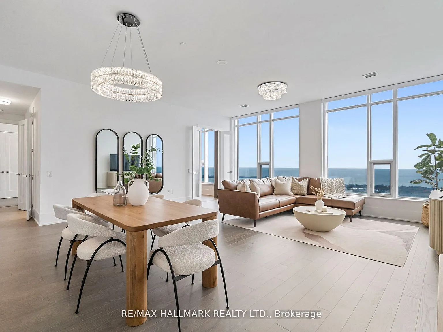 3 bed, $10,000 — Photo 1