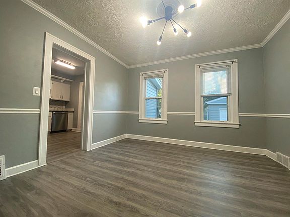 3rd image of 1540 Curry Dr