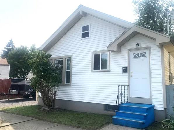 1111 Whitesboro St, Utica, NY 13502