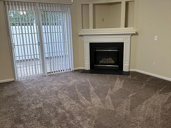 4th image of 1248 Westridge Ct #B