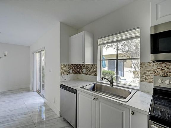 2nd image of 182 SE 2nd St