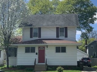 202 N Thompson St, Jackson, MI 49202