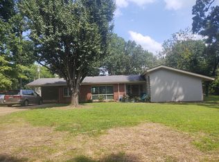 1826 Peabody St, Florence, AL 35630