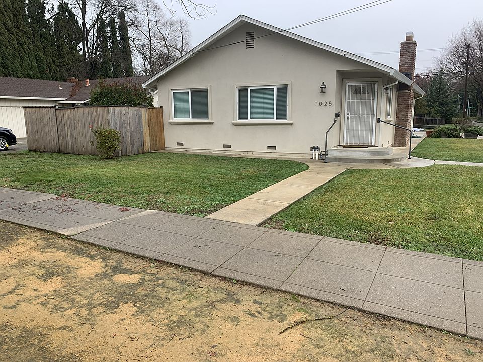 1st image of 1025 2nd St
