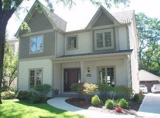 4520 Bryan Pl, Downers Grove, IL 60515