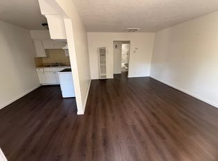 345 N Valeria St #B, Fresno, CA 93701