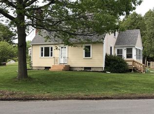 2 Hathaway Rd, Wilmington, MA 01887