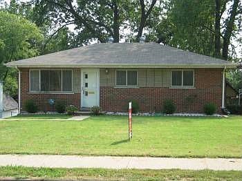 1st image of 9558 Flora Ave