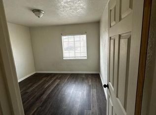 706 M St #A, Bakersfield, CA 93304