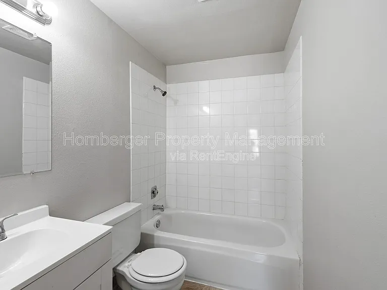 2628 E Wellesley Ave #1 — Photo 13
