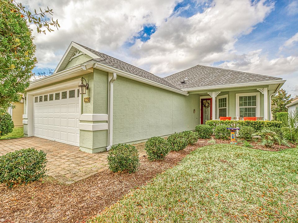 1st image of 940 Hazeltine Ct