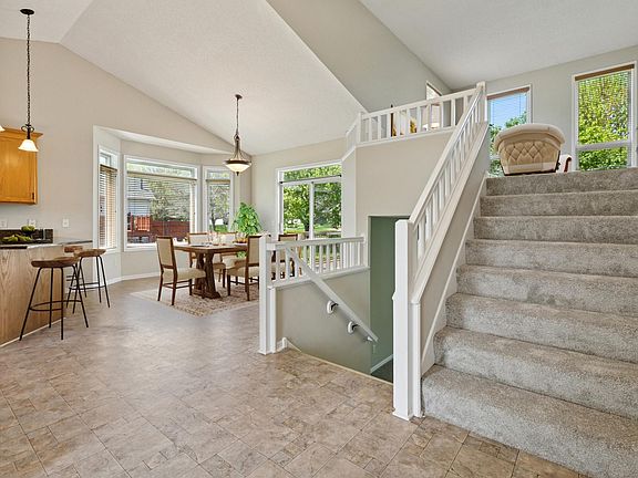3rd image of 19281 Dunbury Ave