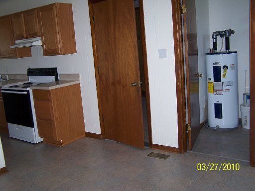5th image of 7136 Meadowbrook Cir