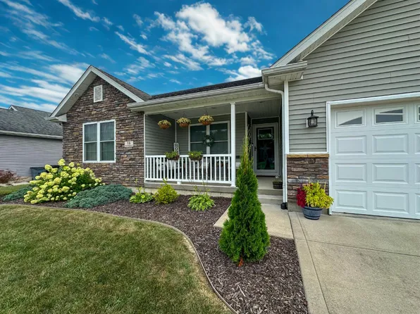 16 Hoosier Heights Dr, Batesville, IN 47006