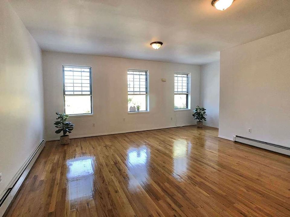 1st image of 230 Gates Ave #Top