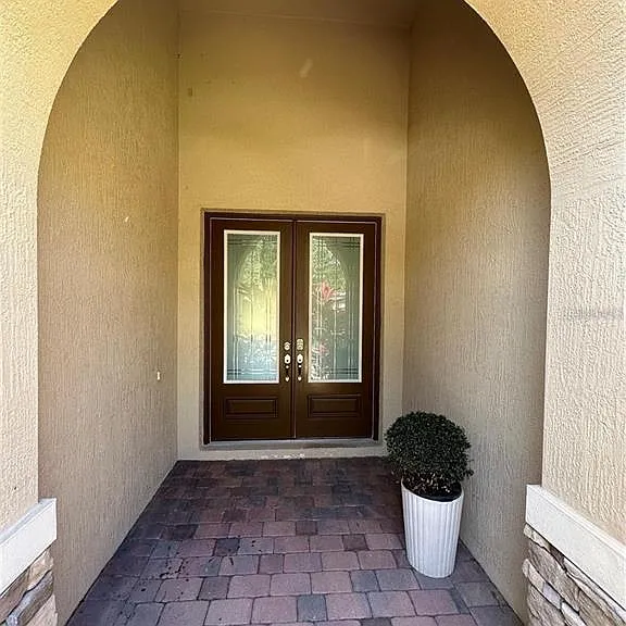 8244 Prestbury Dr — Photo 2