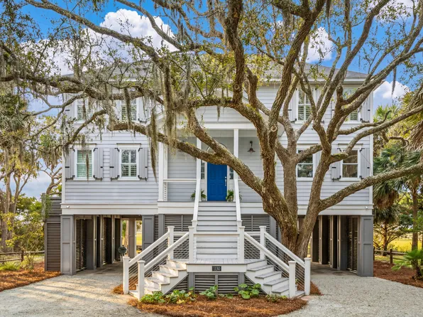 1130 Hammocks Way, Edisto Island, SC 29438