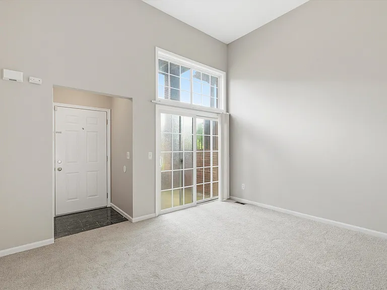 2794 Barclay Way — Photo 4