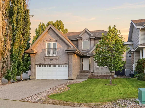1512 Thorogood Clos NW, Edmonton, AB T6R 3K7