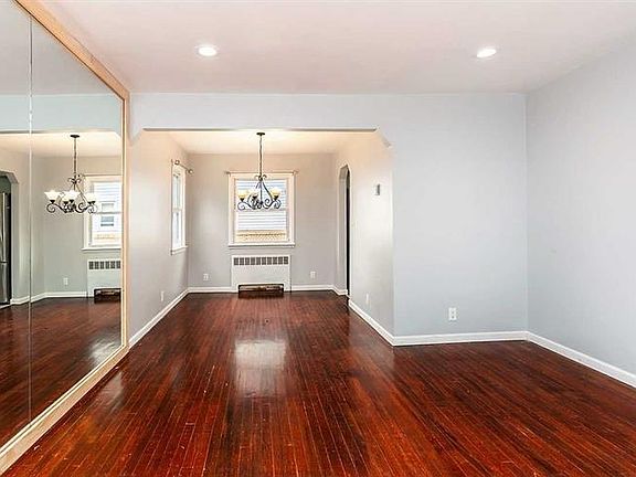 4th image of 181 Dikeman St