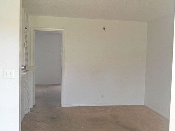 4th image of 95 NE 41st St #190M
