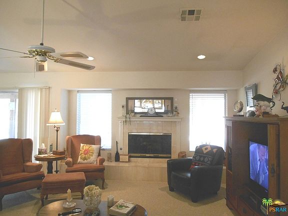 5th image of 64875 Smith Ct