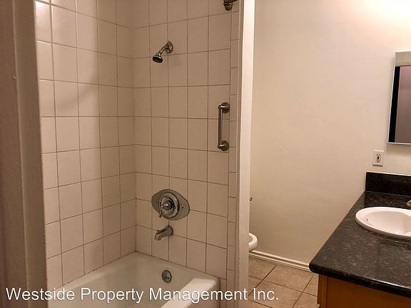 5th image of 1537 Stanford St APT 02