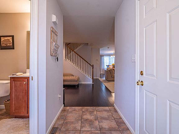 4th image of 1415 Mohr Cir