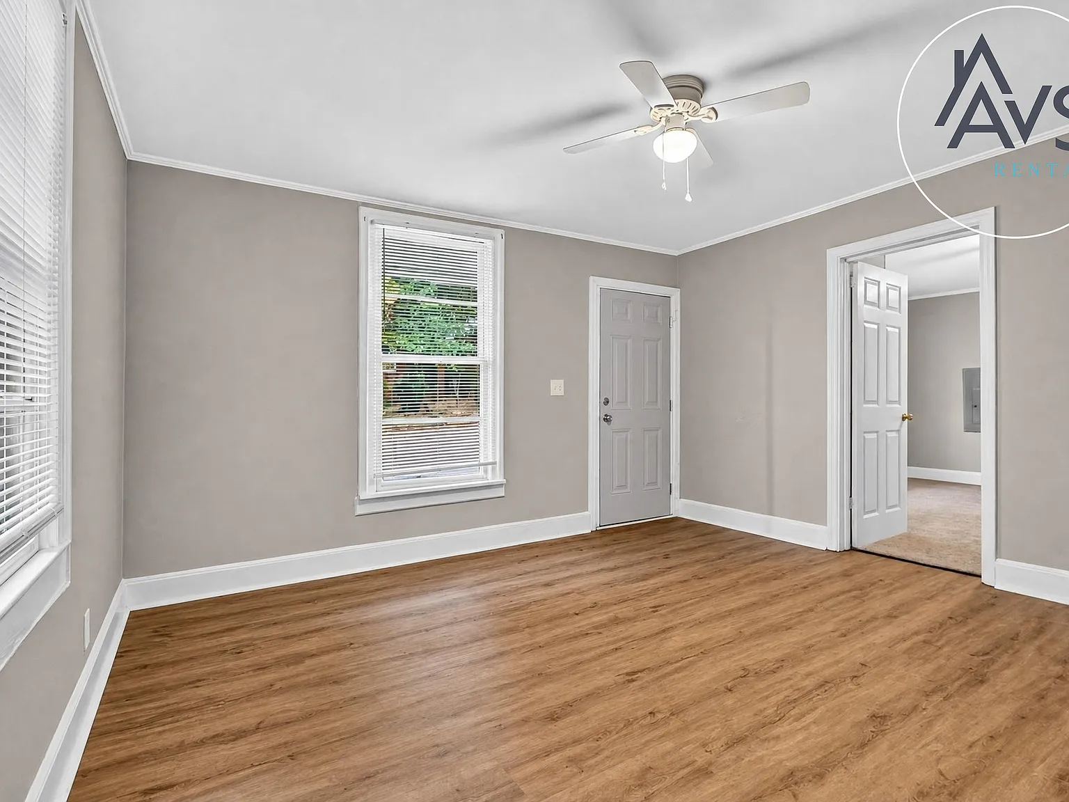 4 bed, 1464 sqft, $1,850 — Photo 2