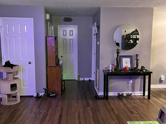 5th image of 3239 Spring Hollow Ave #A