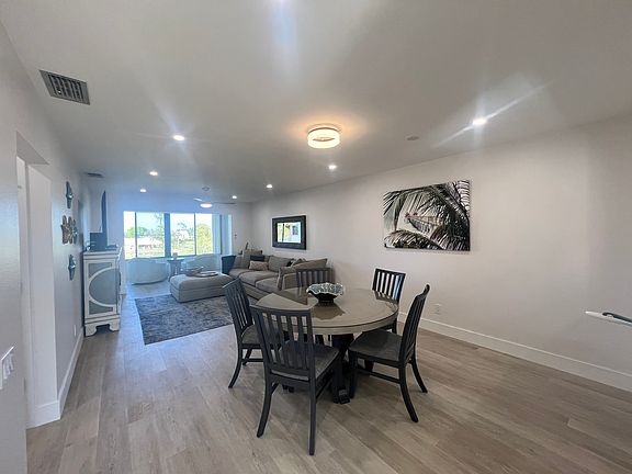 4th image of 7402 Lake Breeze Dr
