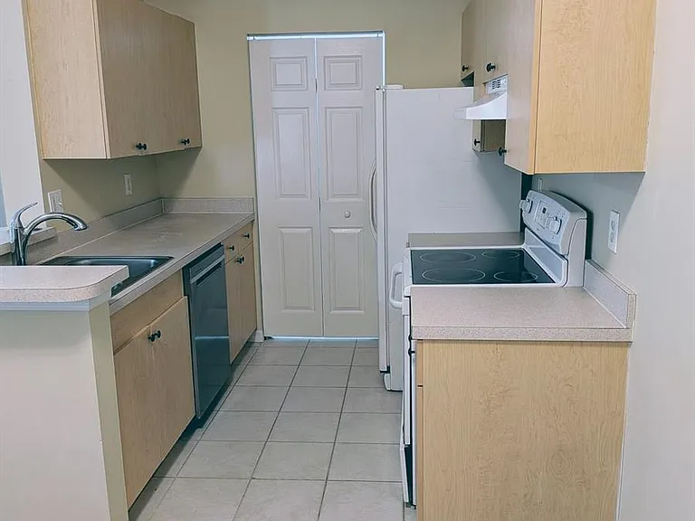 10348 Fox Trail Rd S #513 — Photo 6