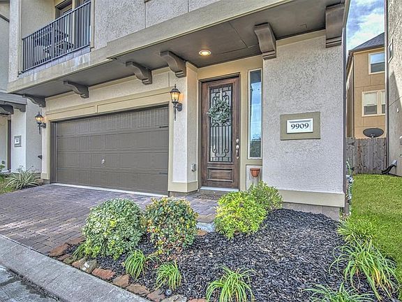 4th image of 9909 Hidden Shadybrook Dr