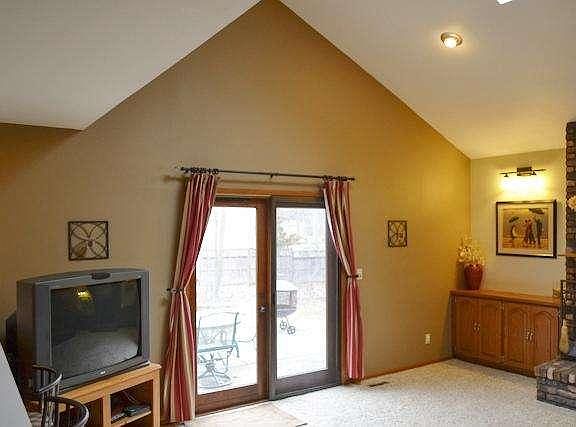 3rd image of 3704 W Glenwood Dr