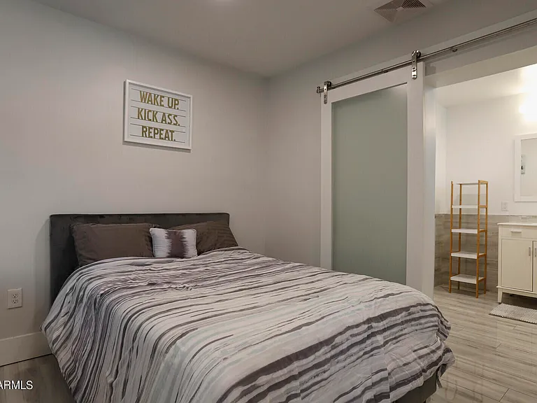 2235 E Heatherbrae Dr — Photo 39