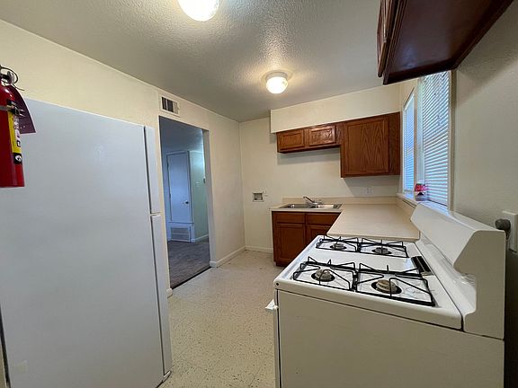 3rd image of 16 Court Dr #12