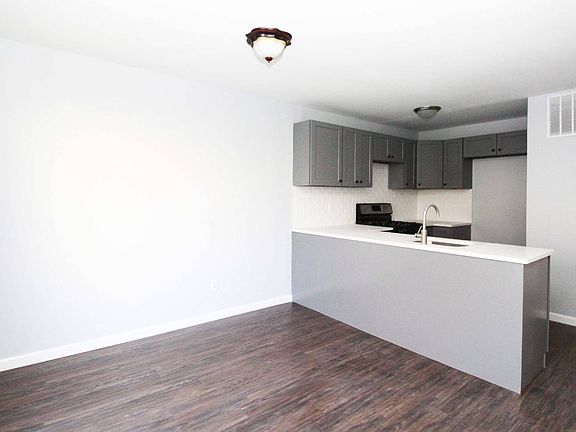 5th image of 219A Granite Ave