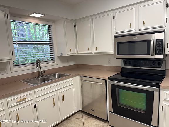 5th image of 185 Eagle Peak Cir