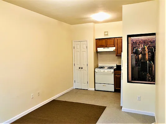 Sold by Dom Realty | media 20