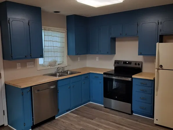 406 S Main St #A, Salisbury, NC 28146