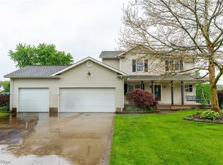 12219 Chestnut St NW, Canal Fulton, OH 44614 | Zillow