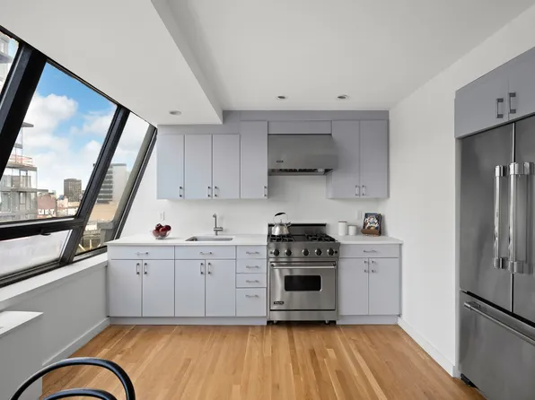 50 Henry Street image 3 of 7