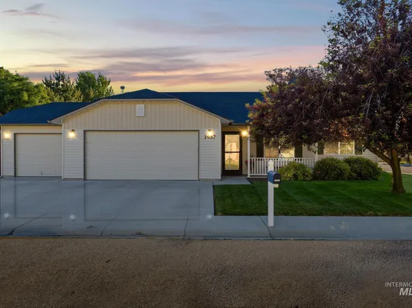1457 S Woodmaste Ave, Kuna, ID 83634